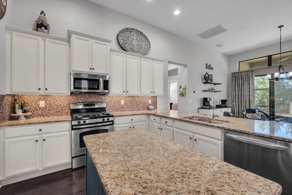 Image 13 of 55 For 5203 Sparrowglen Place