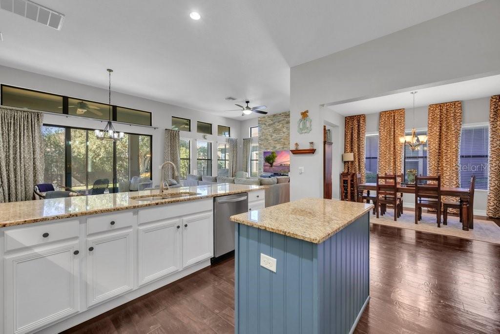 Image 14 of 55 For 5203 Sparrowglen Place