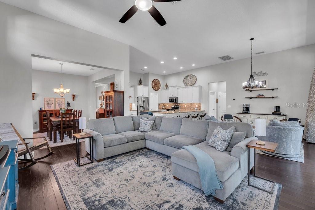 Image 23 of 55 For 5203 Sparrowglen Place