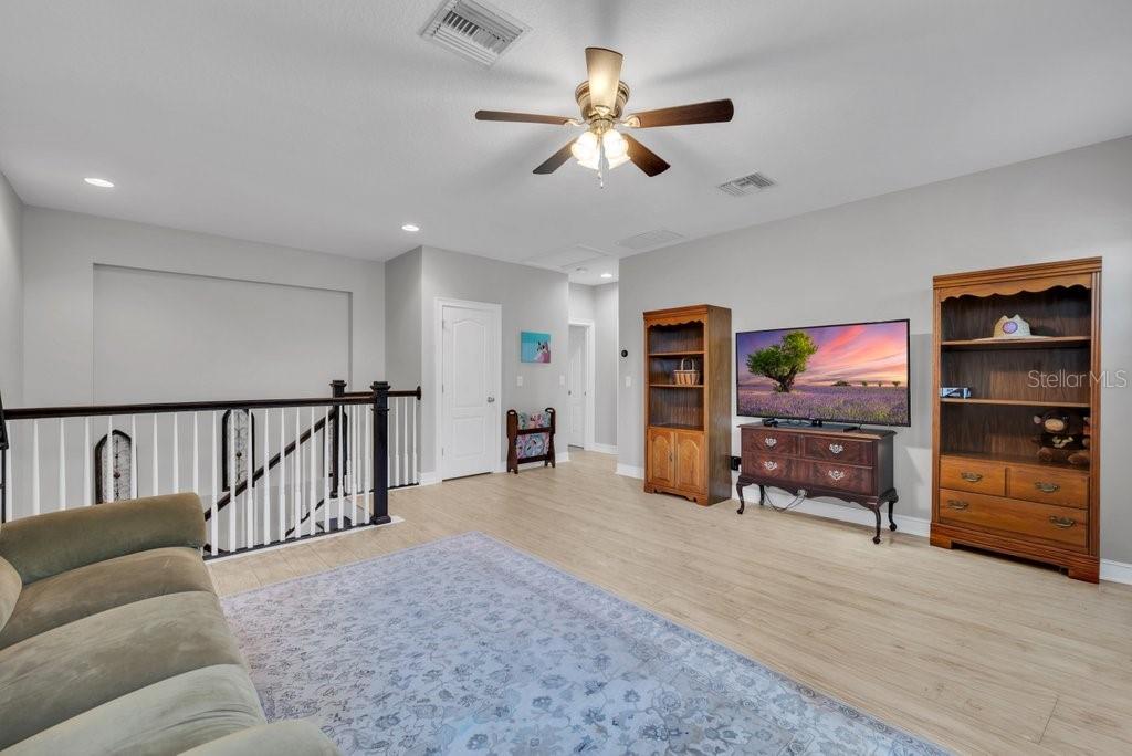 Image 33 of 55 For 5203 Sparrowglen Place