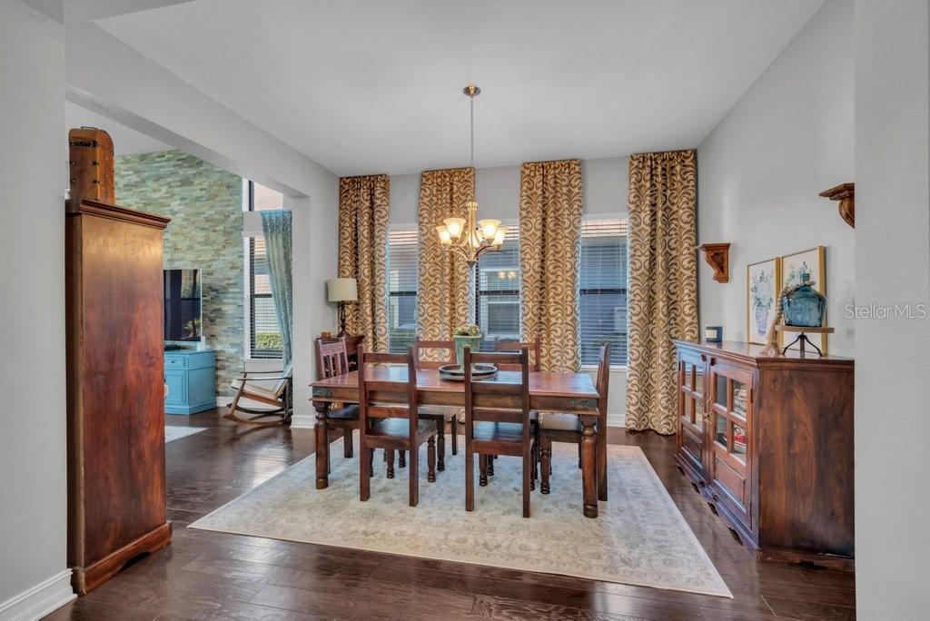 Image 8 of 55 For 5203 Sparrowglen Place