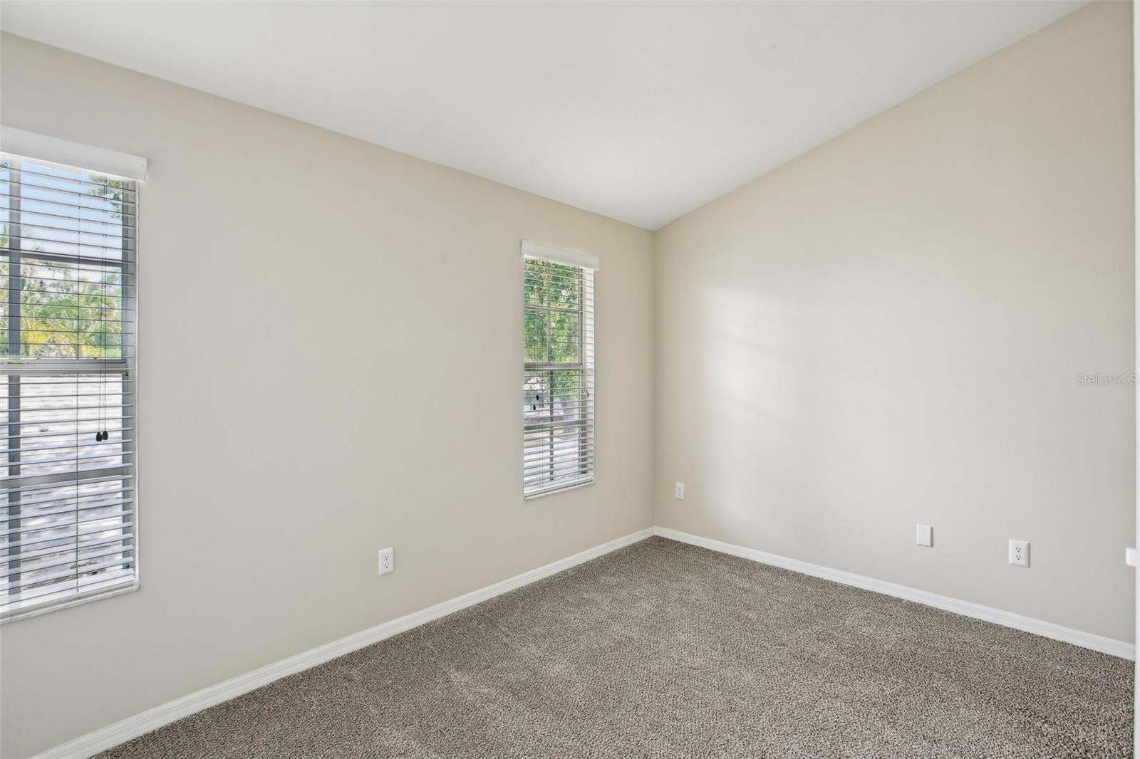 Image 17 of 30 For 8101 Interbay Boulevard A