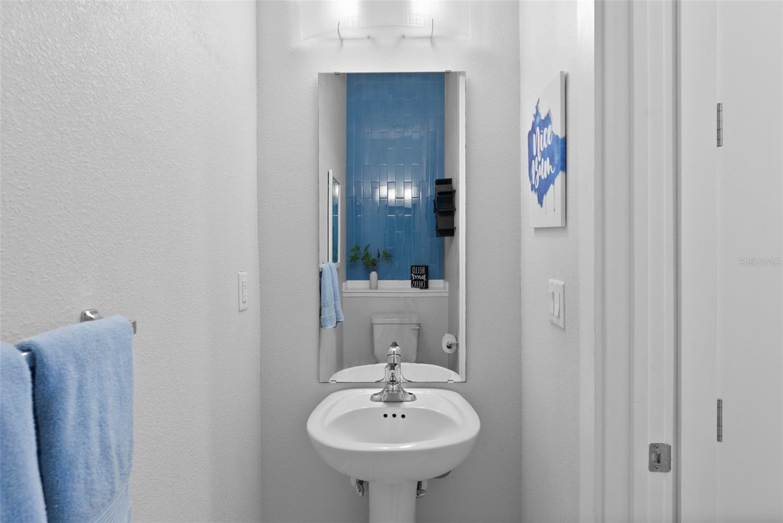 Image 22 of 39 For 1910 North A Street 4