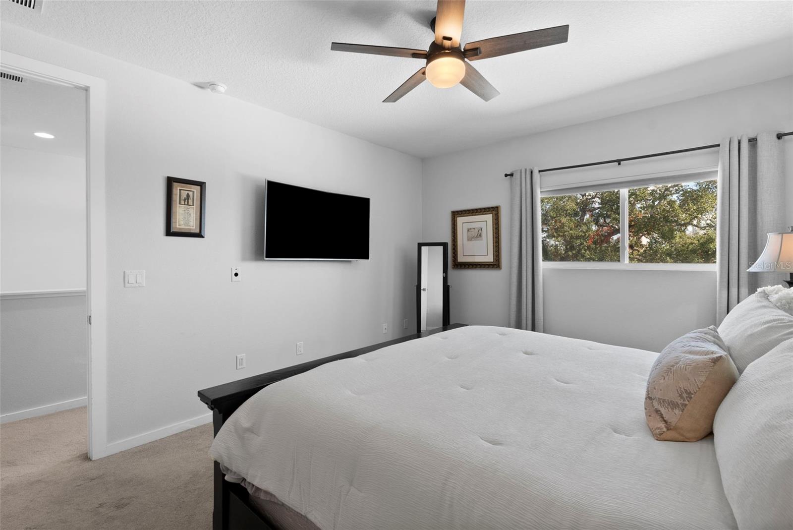 Image 26 of 39 For 1910 North A Street 4