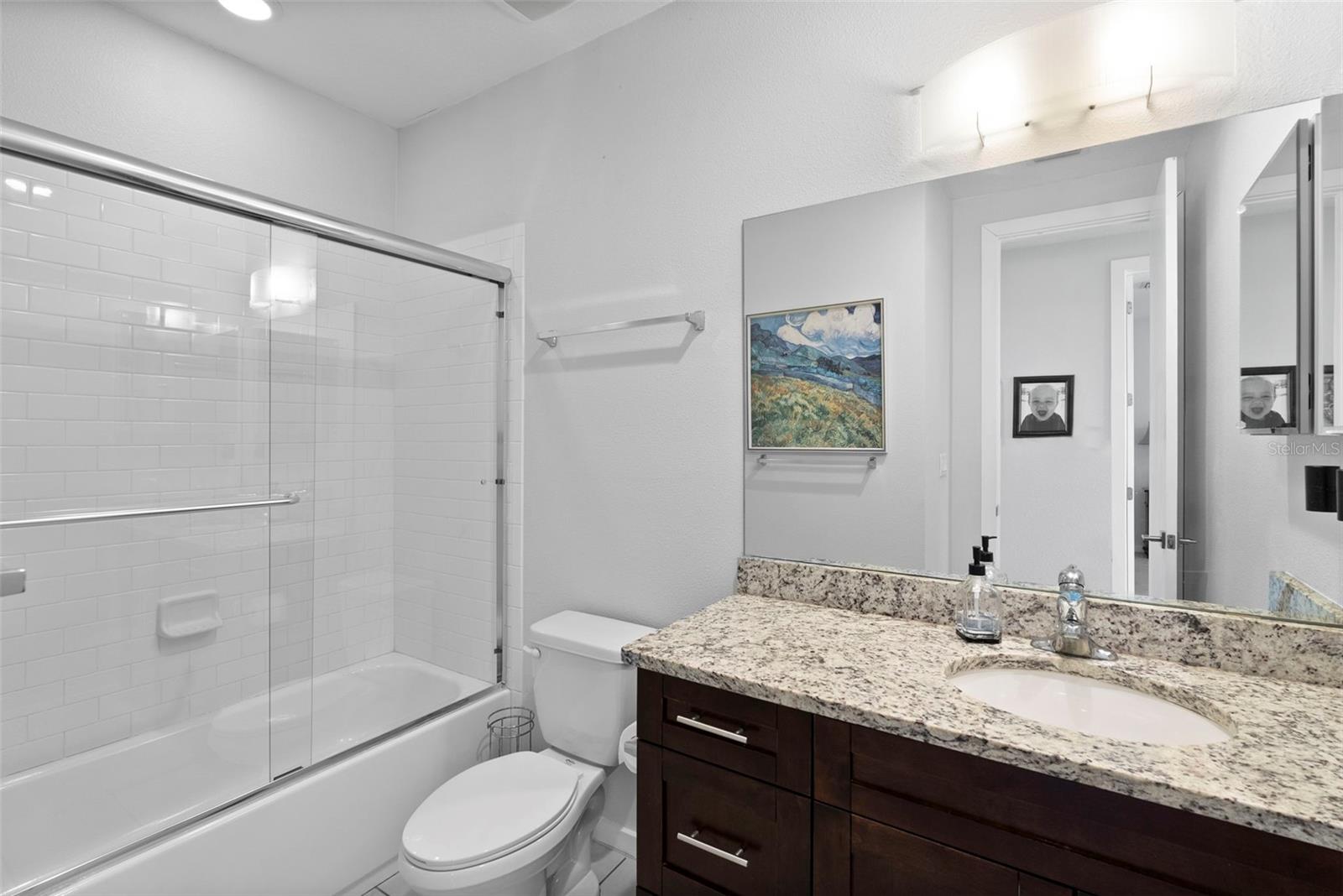 Image 35 of 39 For 1910 North A Street 4