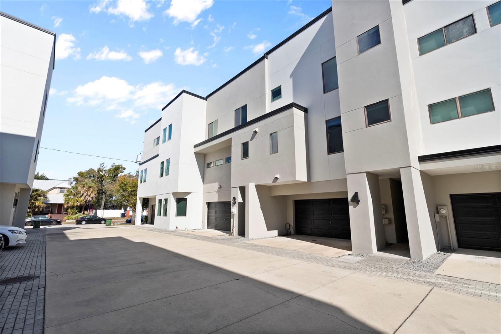 Image 38 of 39 For 1910 North A Street 4