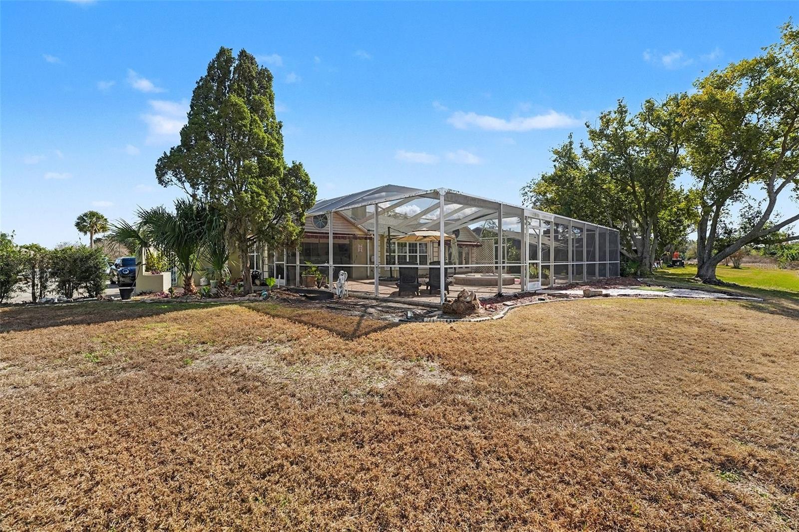 Image 25 of 33 For 72 Wood Hall Drive