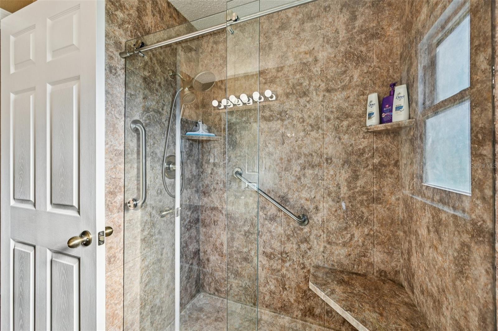 Image 28 of 64 For 705 Tilbury Court