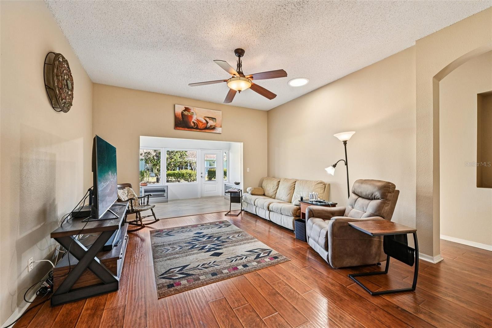 Image 5 of 64 For 705 Tilbury Court