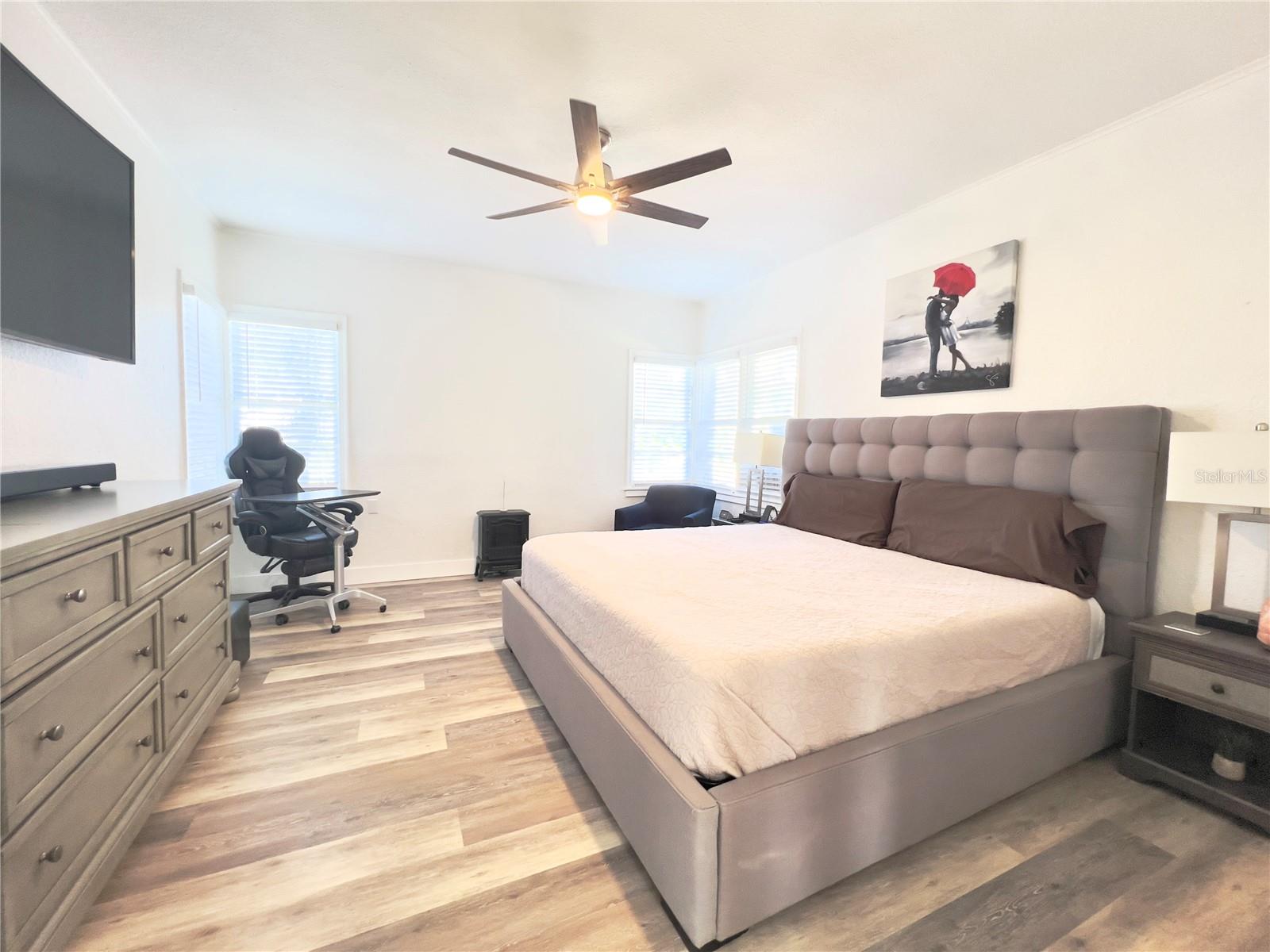 Image 14 of 91 For 1505 Laura Street