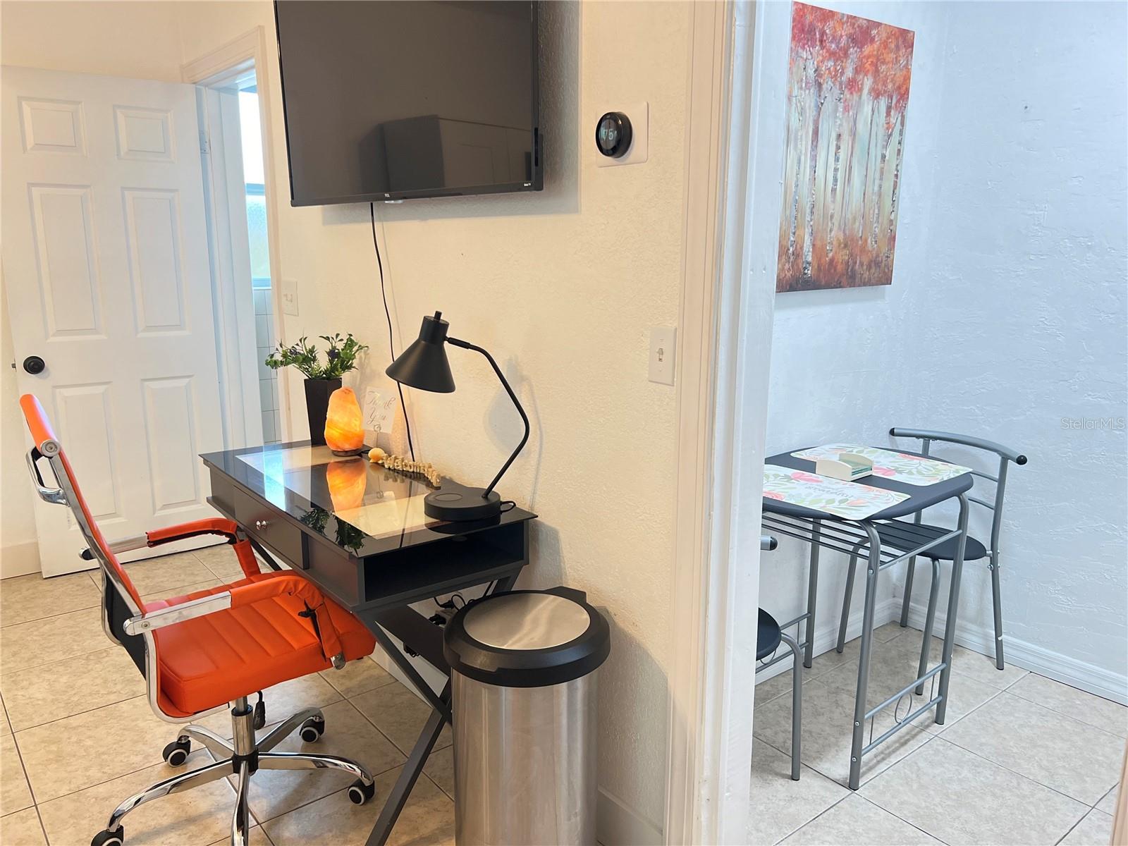 Image 44 of 91 For 1505 Laura Street