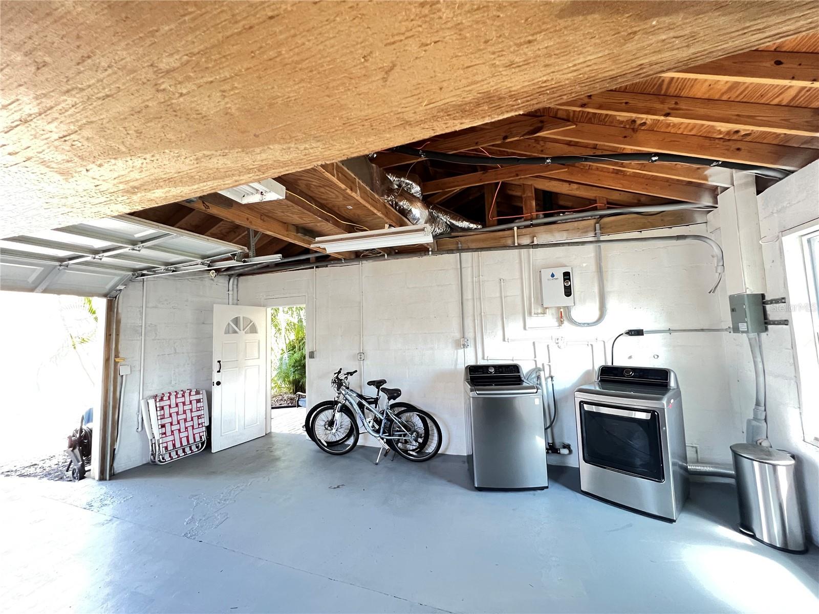 Image 55 of 91 For 1505 Laura Street