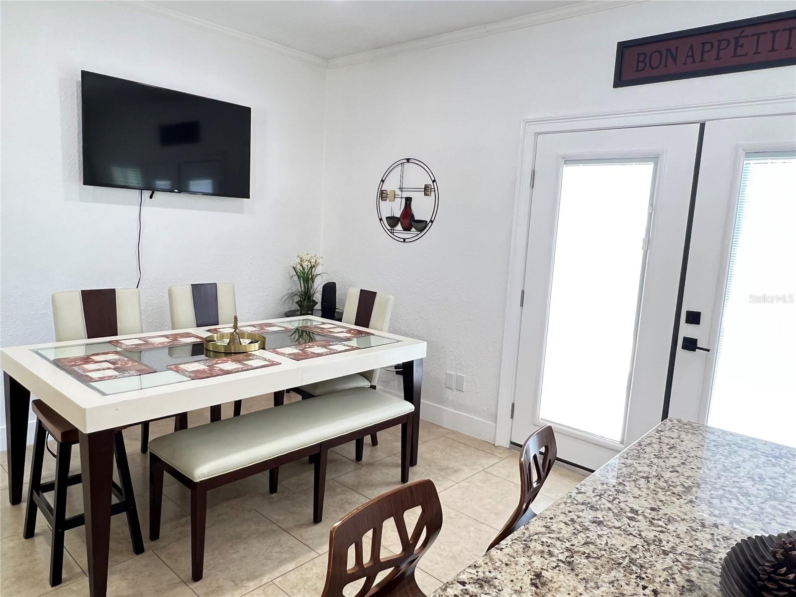 Image 9 of 91 For 1505 Laura Street