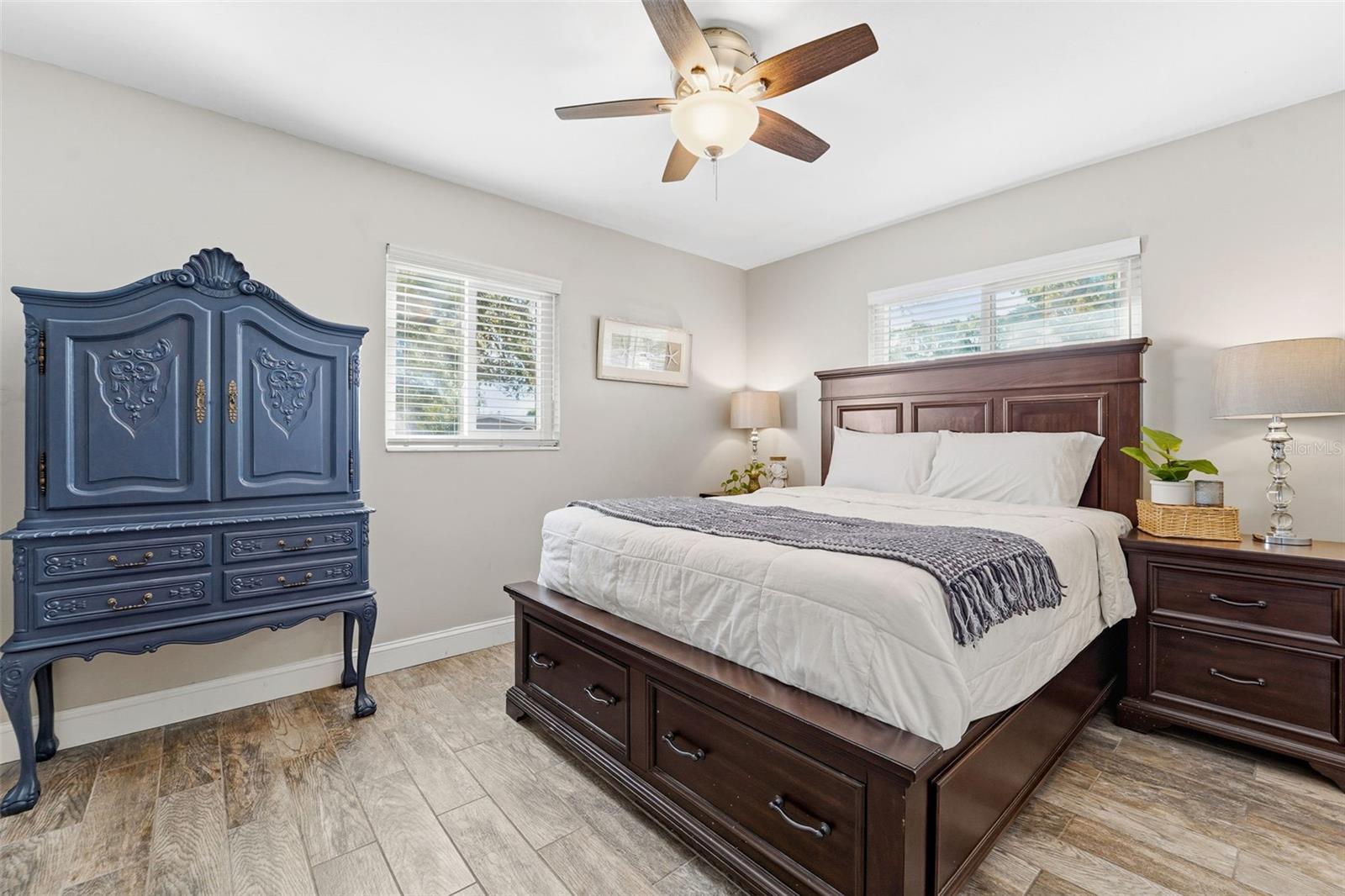 Image 30 of 51 For 3595 Floral Drive