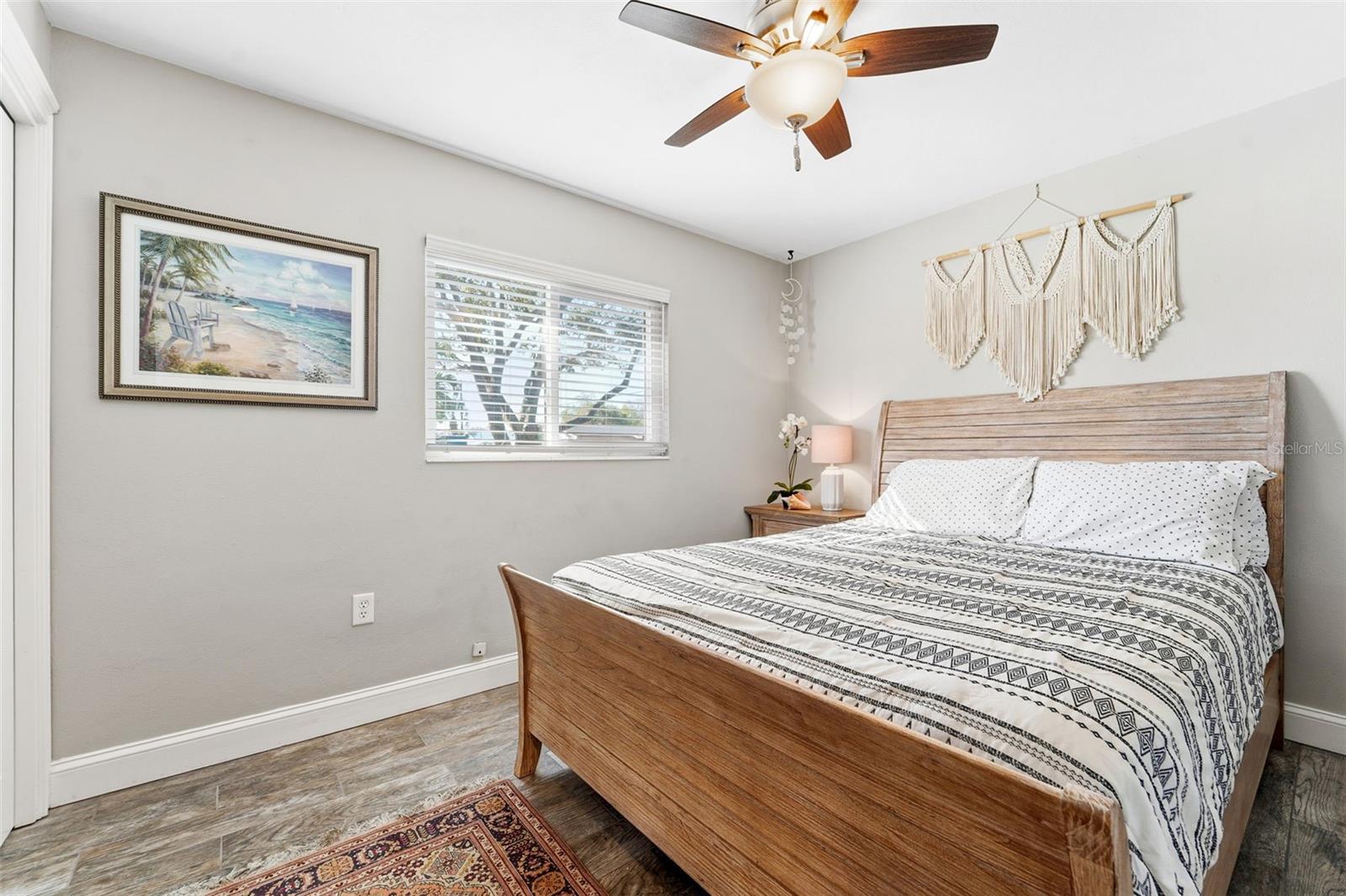 Image 34 of 51 For 3595 Floral Drive