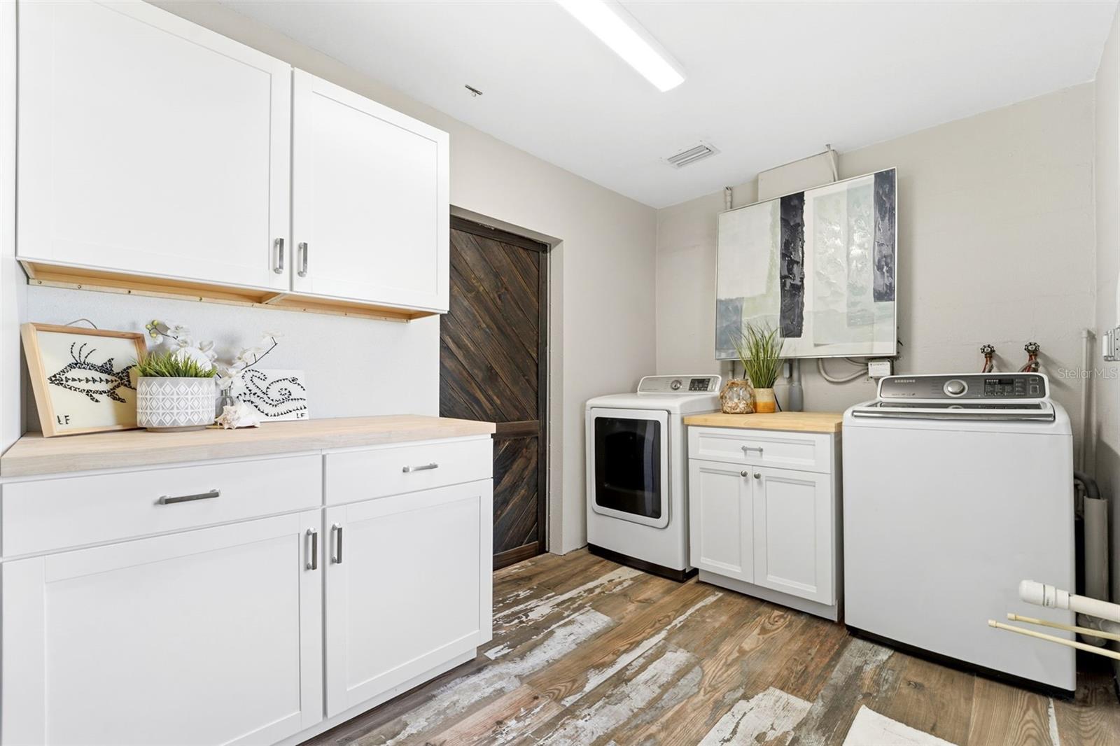 Image 36 of 51 For 3595 Floral Drive