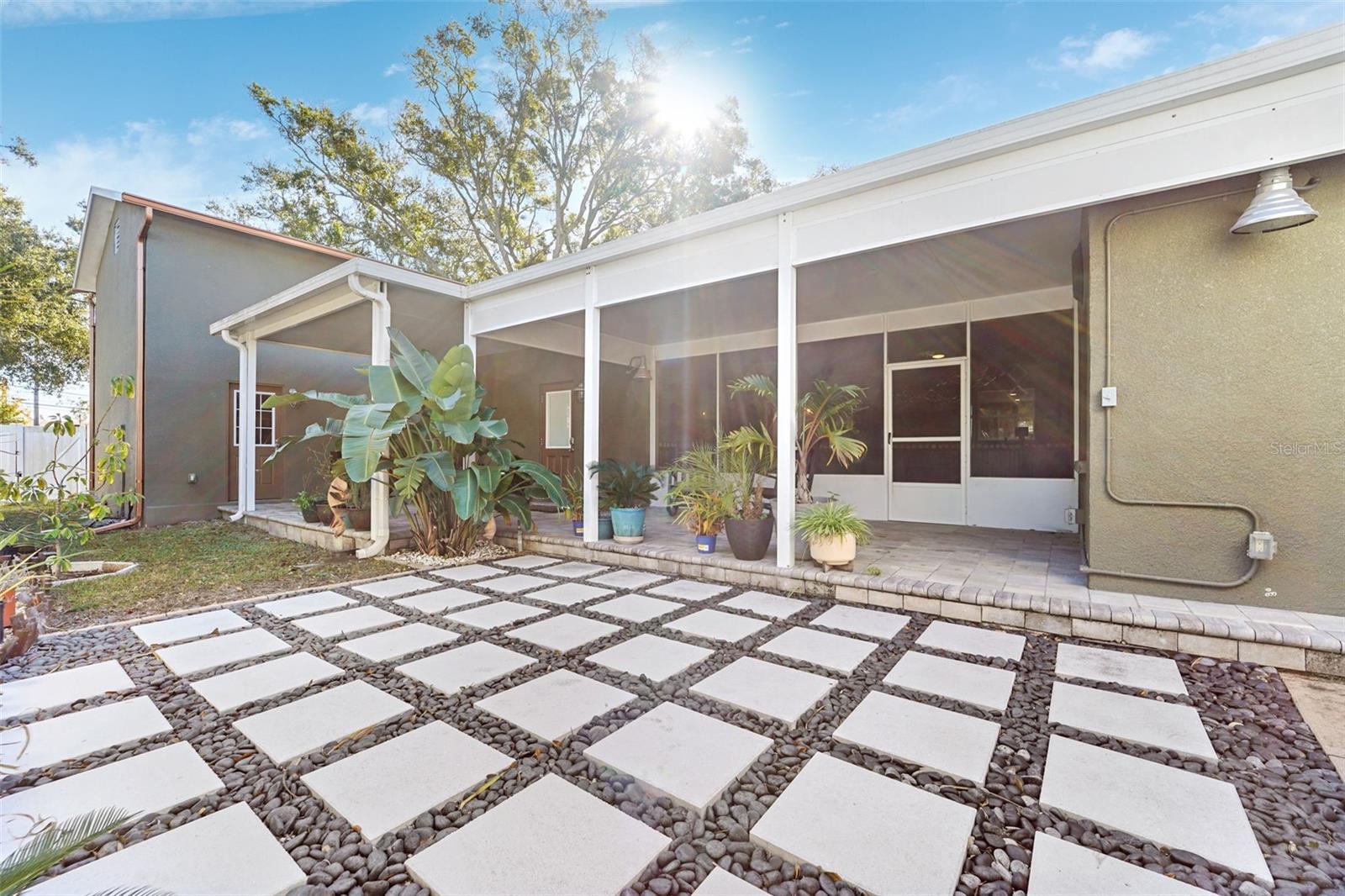 Image 44 of 51 For 3595 Floral Drive