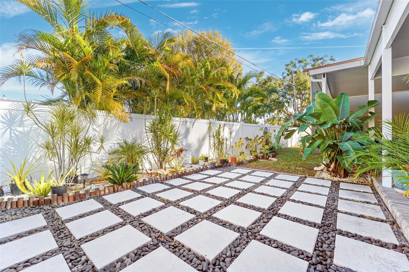 Image 45 of 51 For 3595 Floral Drive