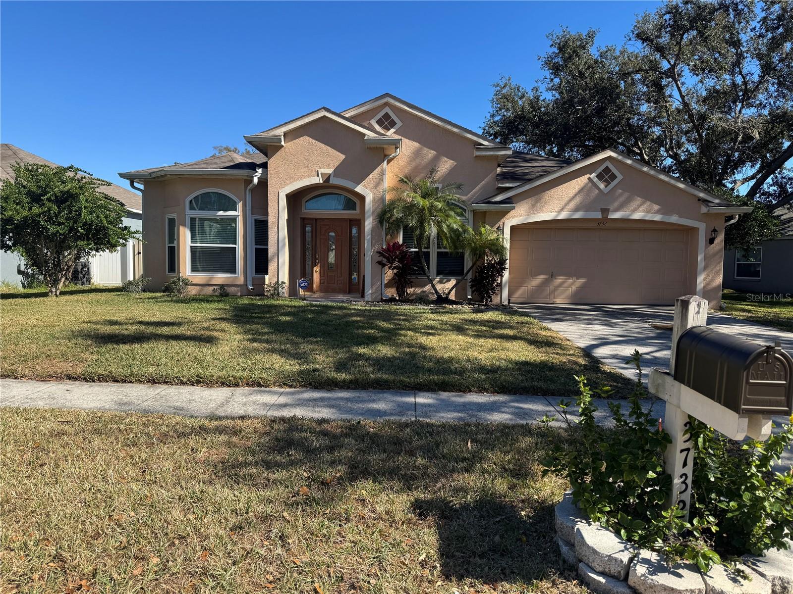 Listing Details for 3732 Cold Creek Drive, VALRICO, FL 33596