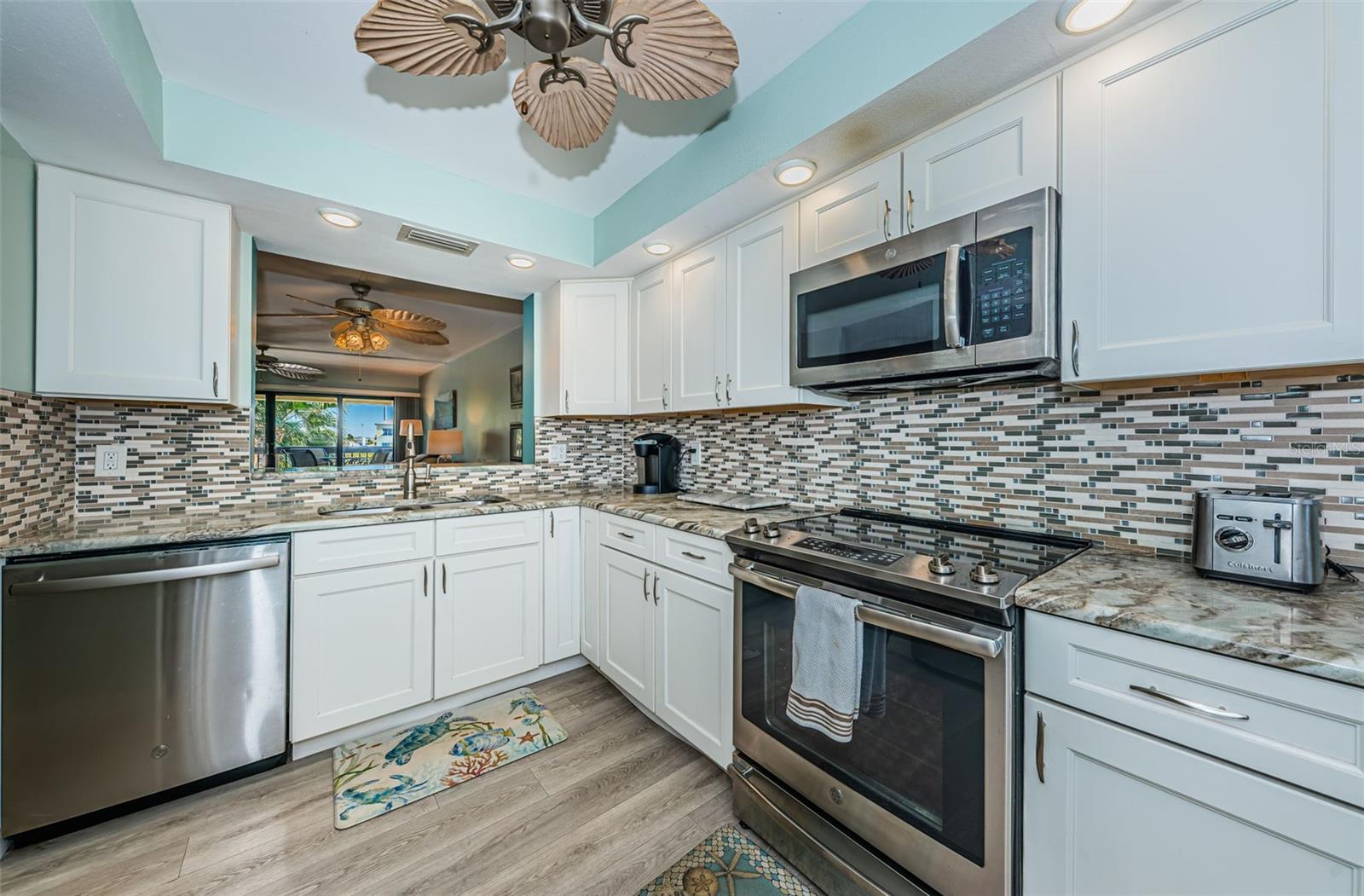 Image 8 of 65 For 401 150th Avenue 245