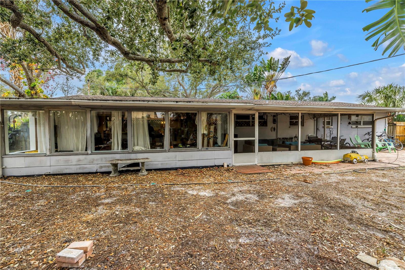 Image 35 of 37 For 1297 Eden Isle Boulevard Ne