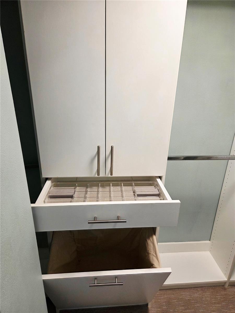 Image 16 of 41 For 7321 Central Avenue 502