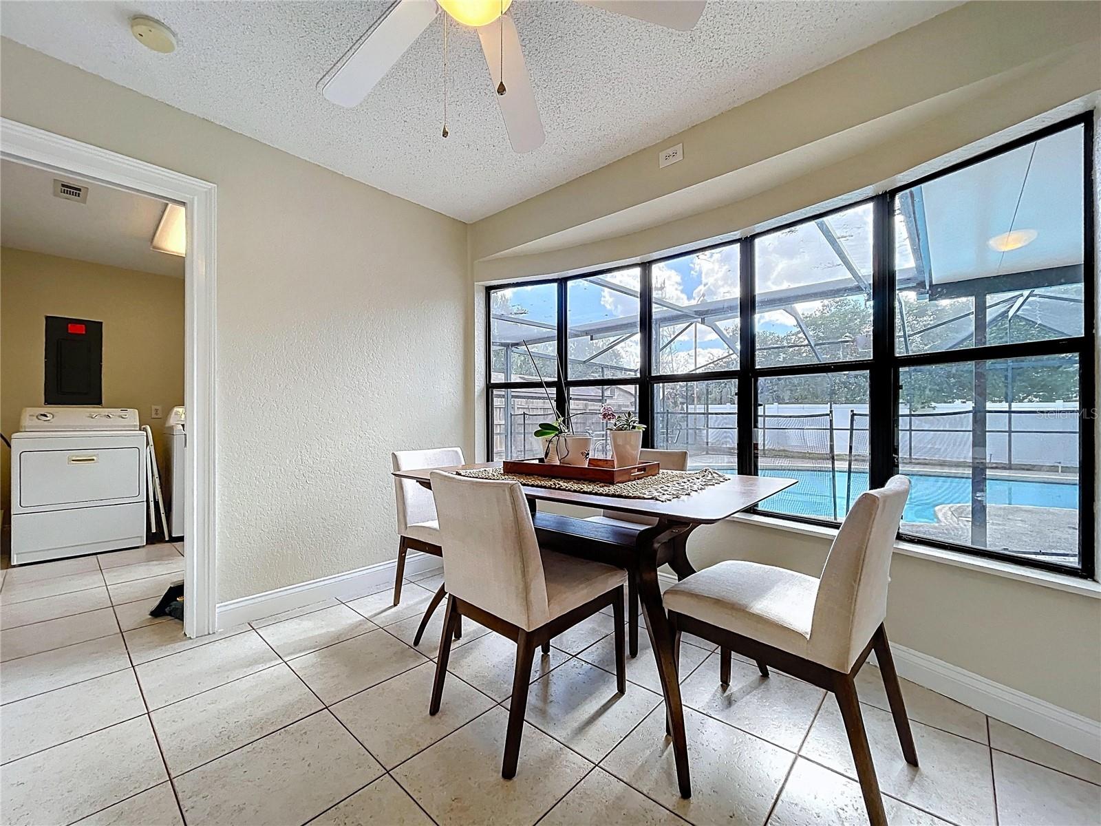 Image 33 of 61 For 2205 Roslyn Lane