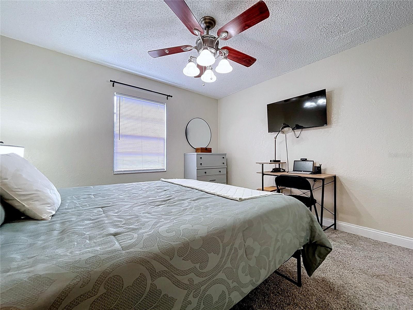 Image 36 of 61 For 2205 Roslyn Lane