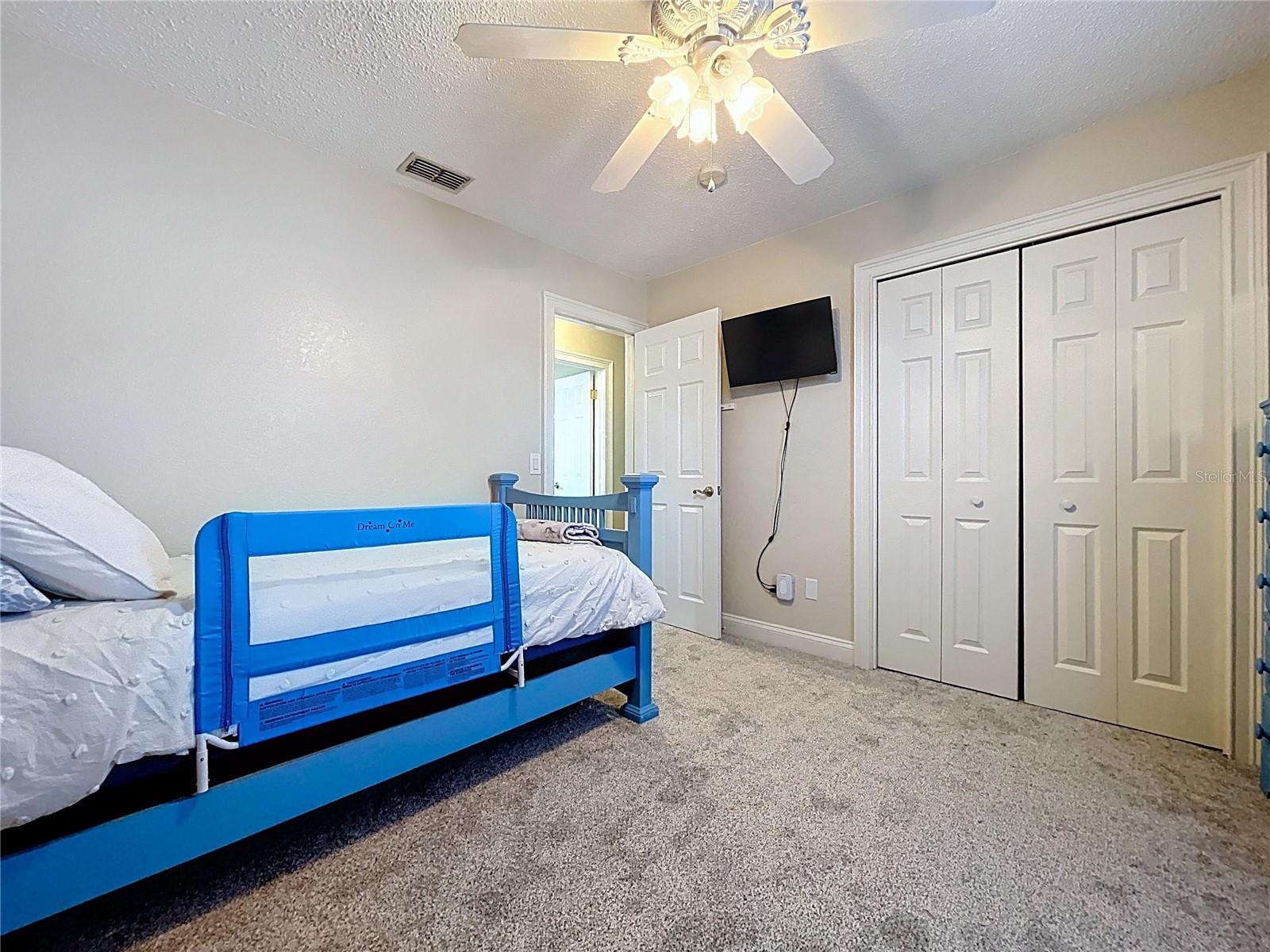 Image 49 of 61 For 2205 Roslyn Lane