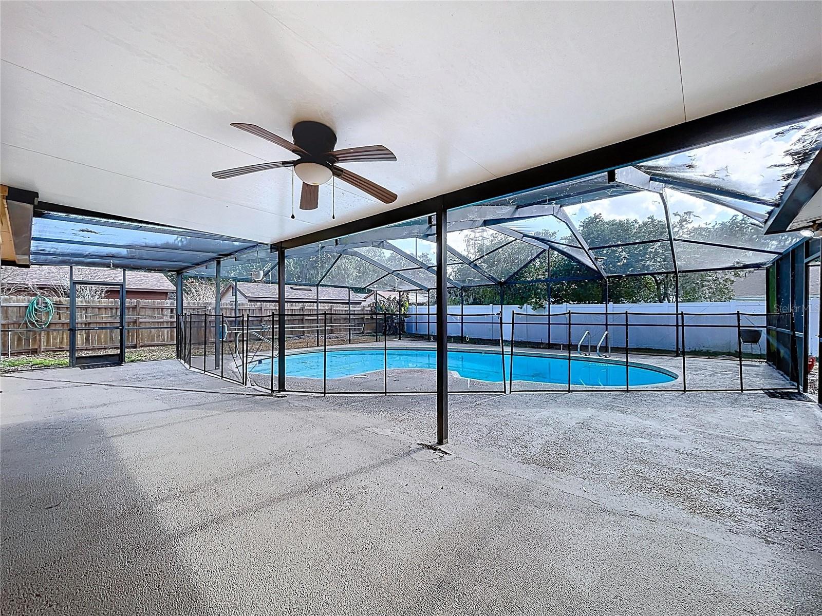 Image 53 of 61 For 2205 Roslyn Lane