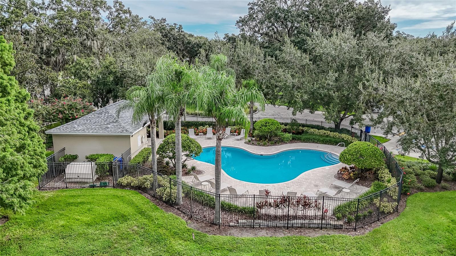 Image 2 of 34 For 133 Sawtooth Drive