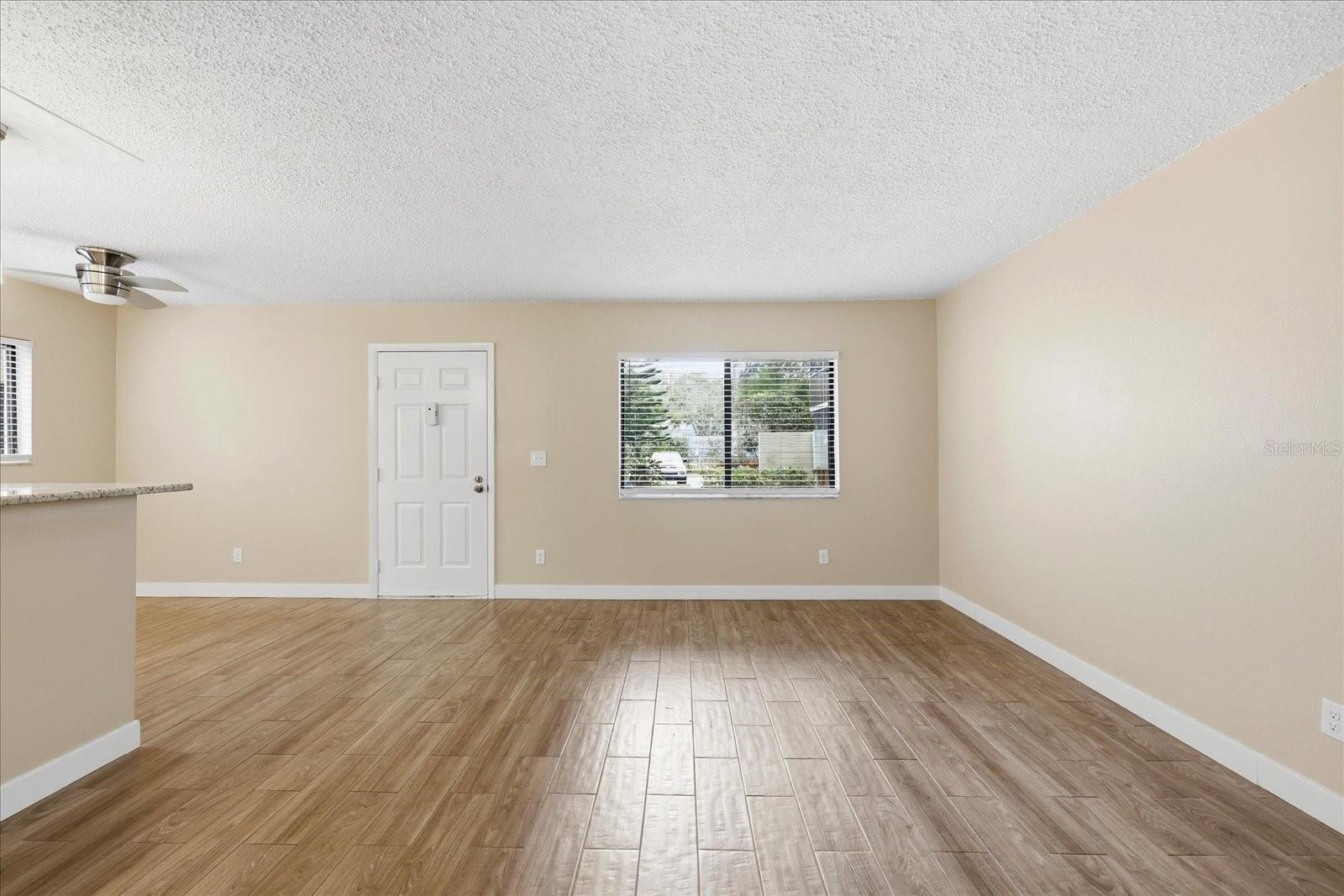 Image 4 of 22 For 3300 Fox Chase Circle N 202