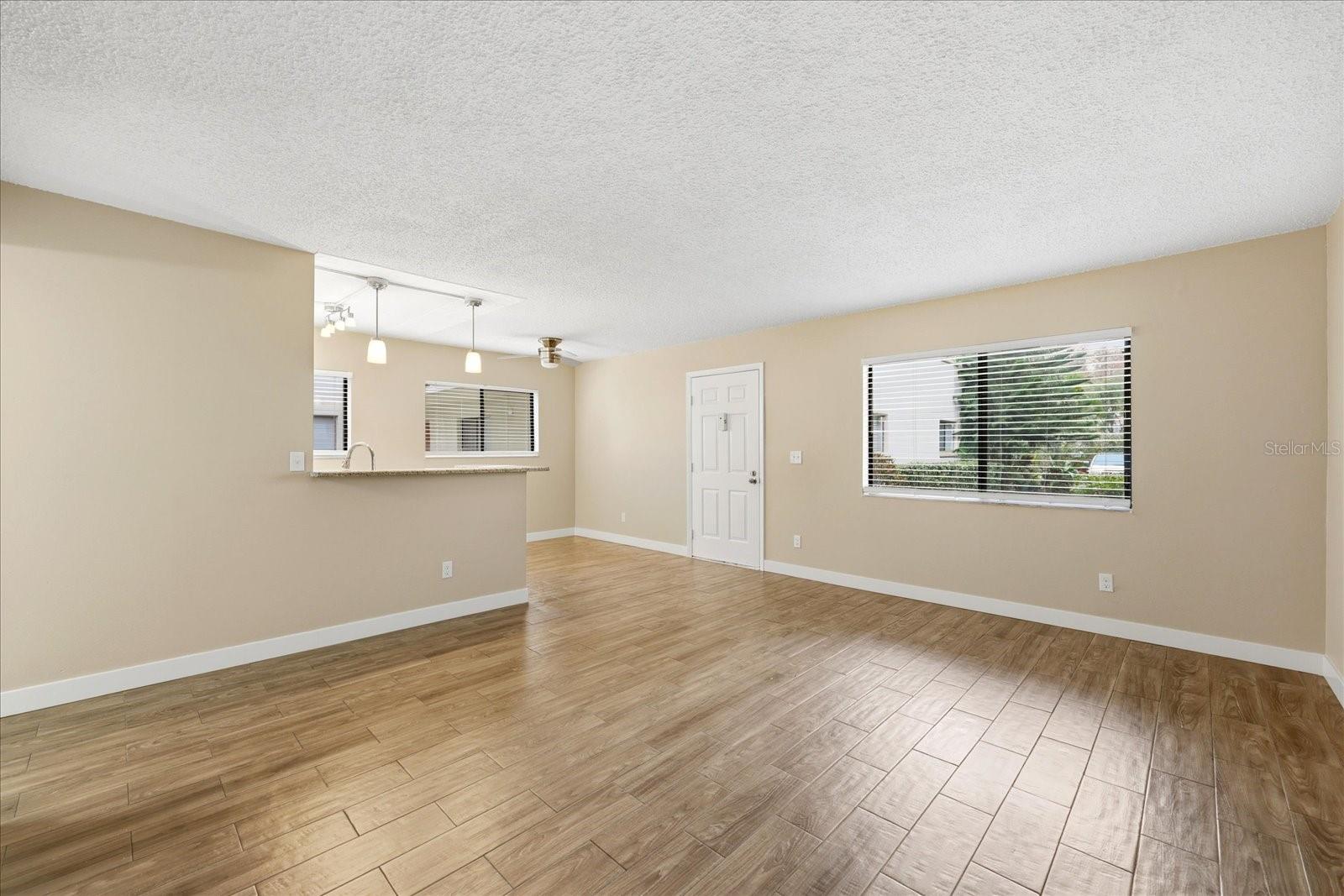 Image 5 of 22 For 3300 Fox Chase Circle N 202