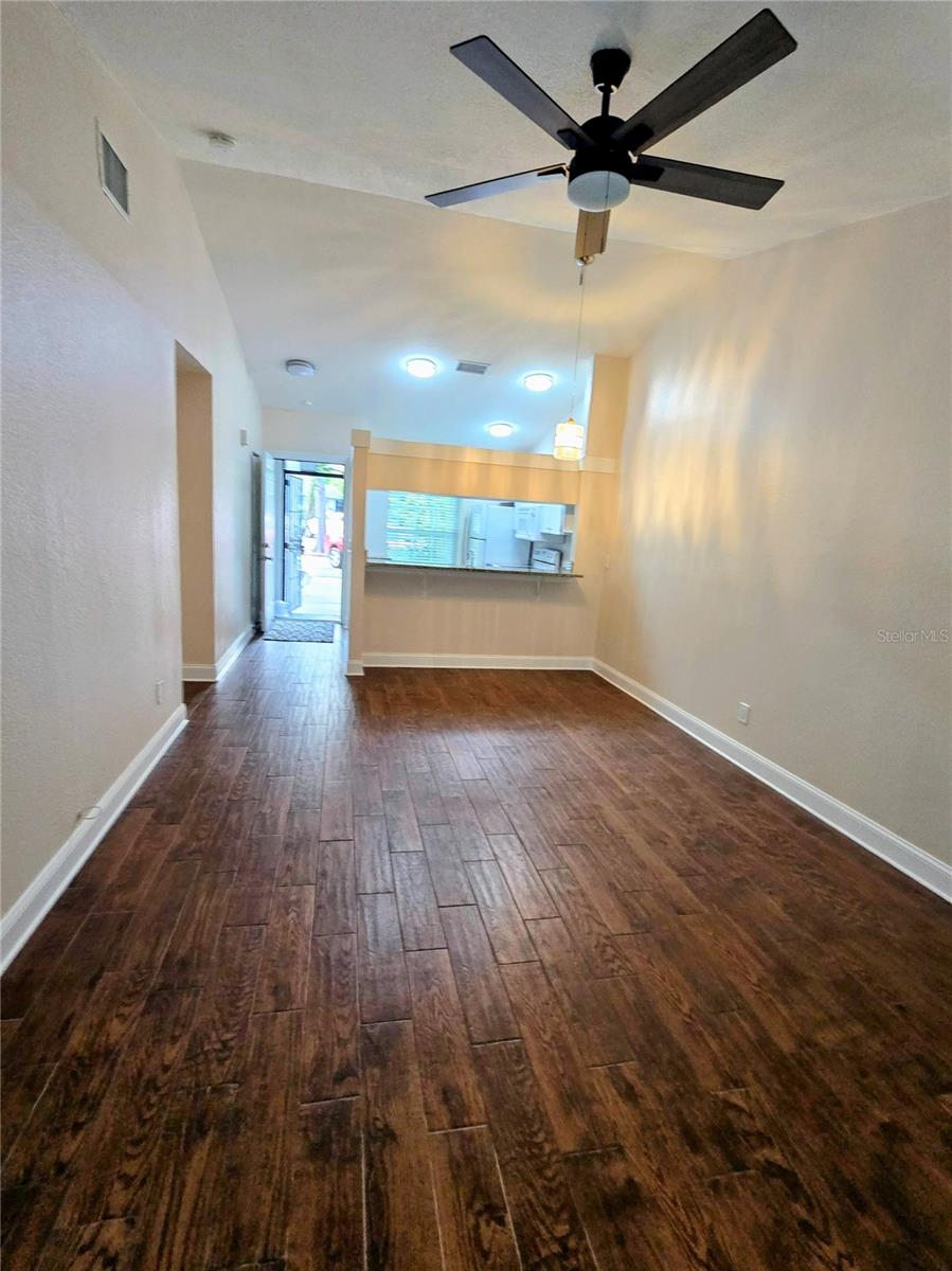 Image 10 of 26 For 591 Capistrano Court