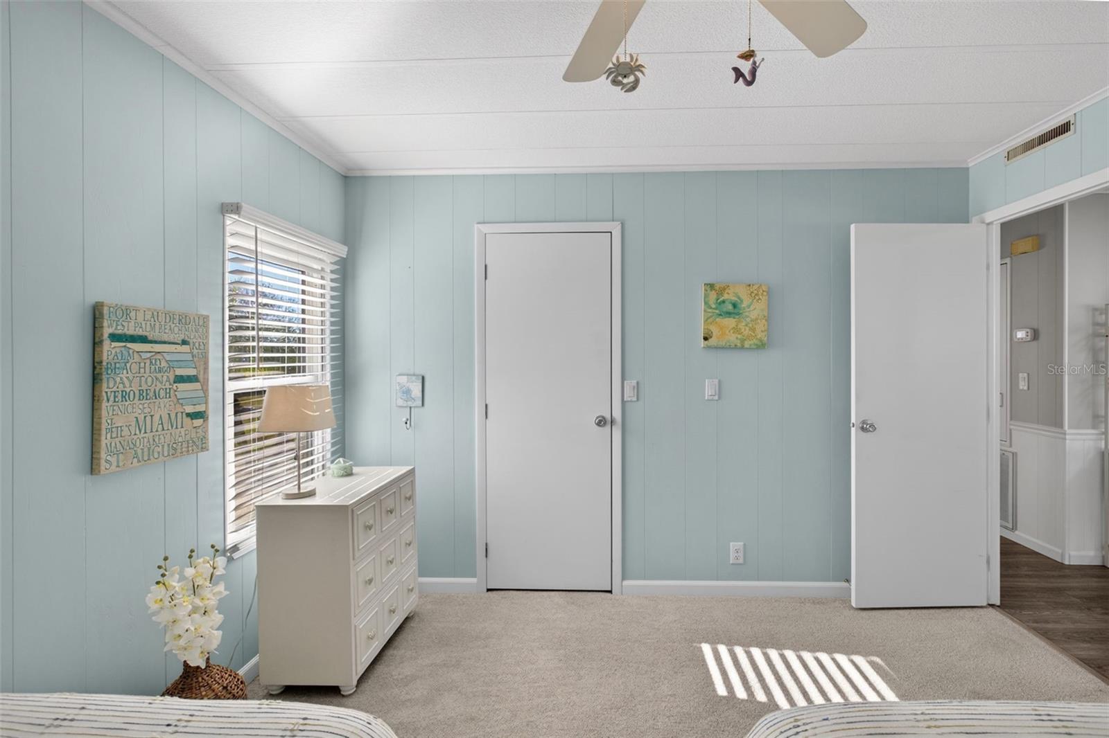 Image 24 of 71 For 677 El Tango