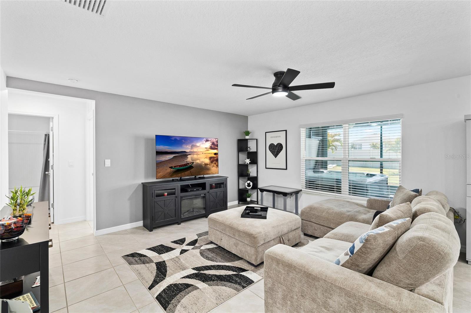 Image 14 of 48 For 16507 Windmill Forge Pass