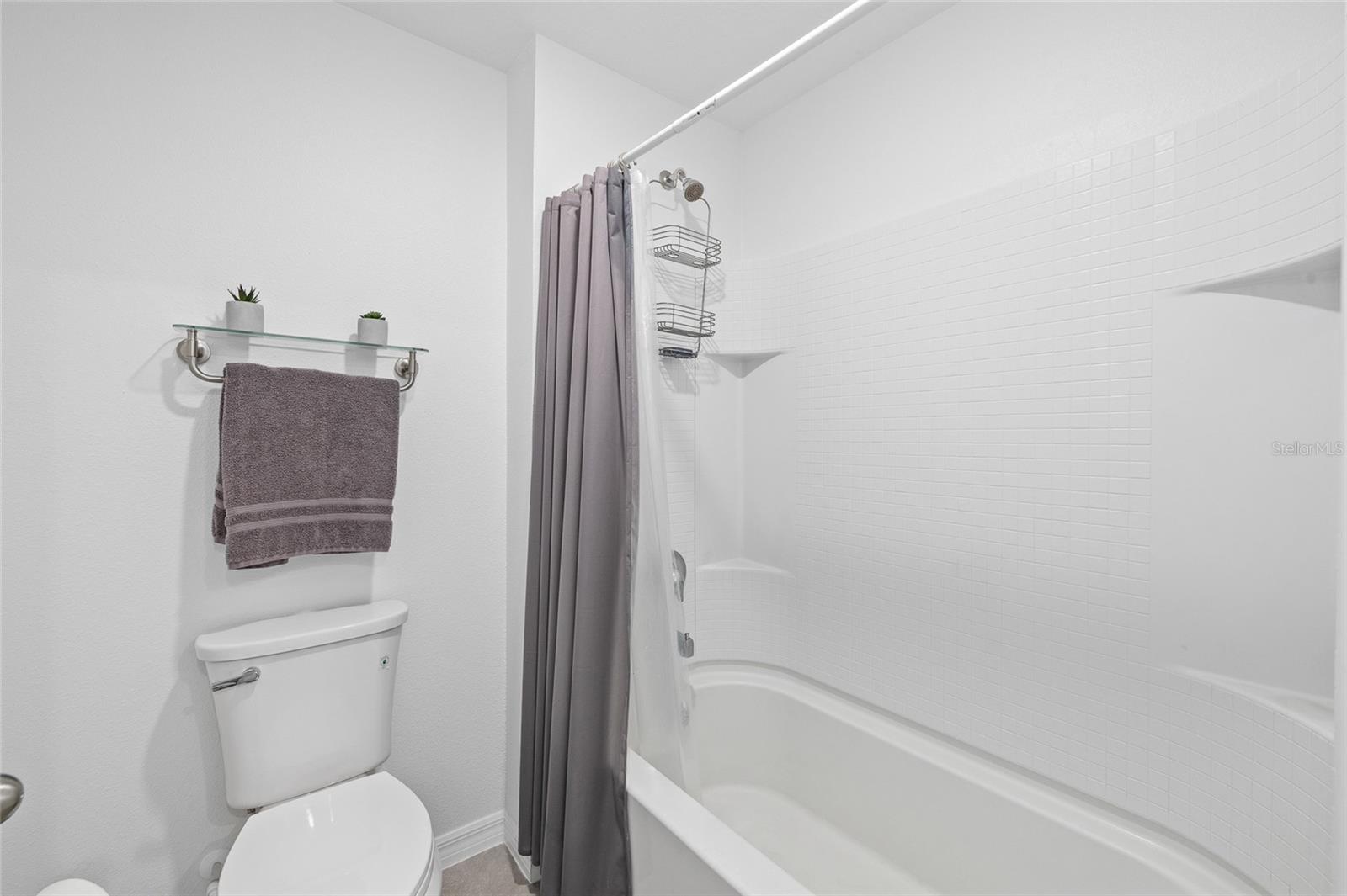 Image 30 of 48 For 16507 Windmill Forge Pass