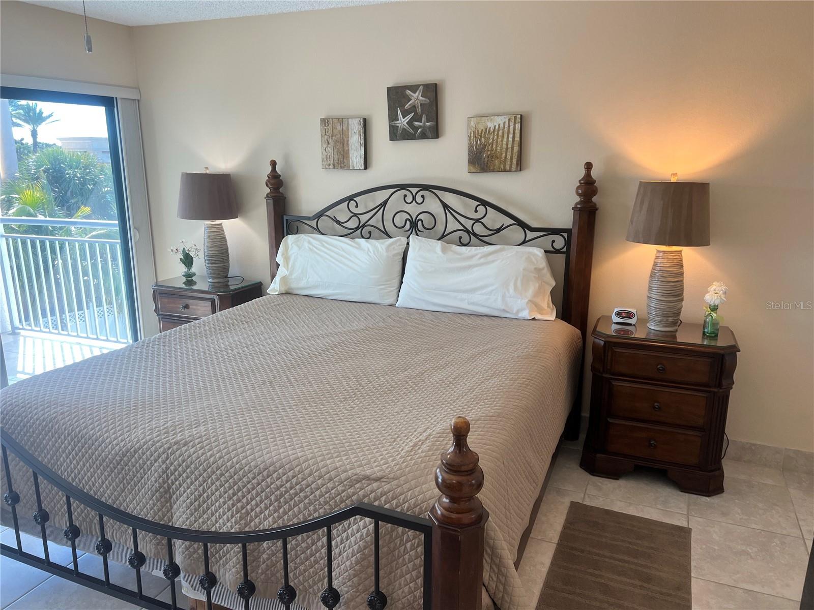 Image 12 of 35 For 1001 Point Of Rocks Road 310