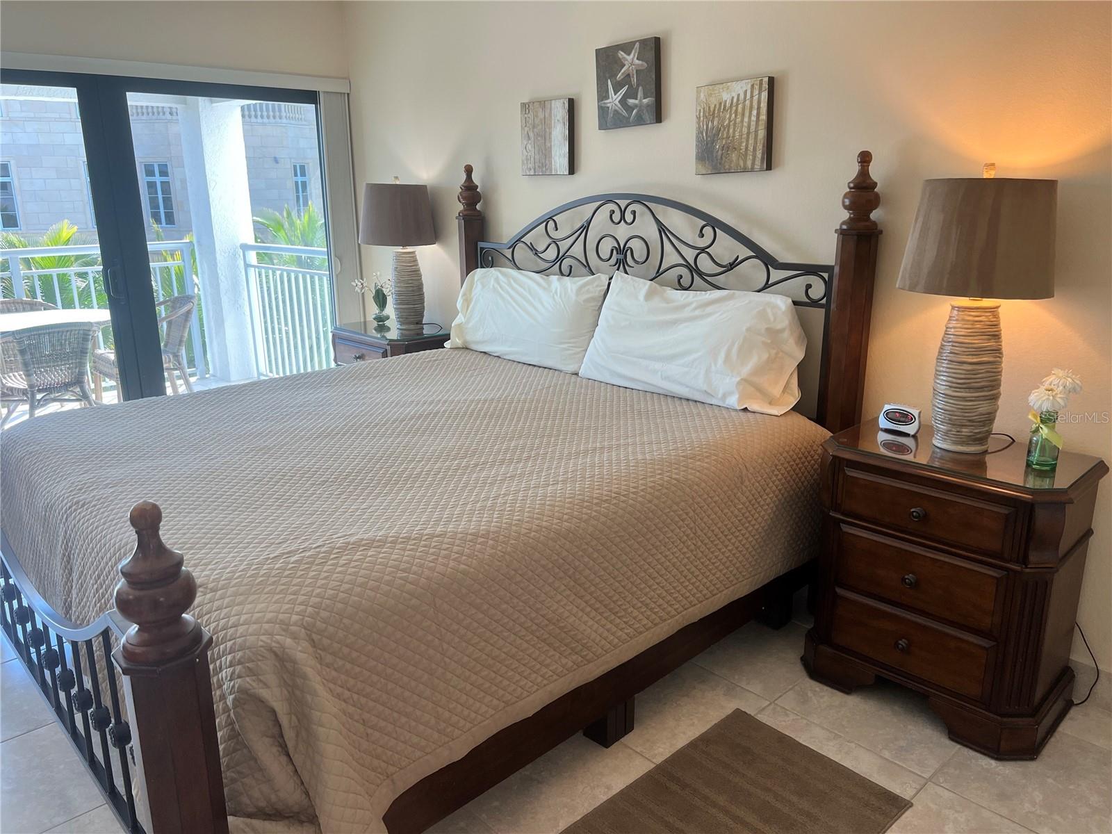 Image 15 of 35 For 1001 Point Of Rocks Road 310