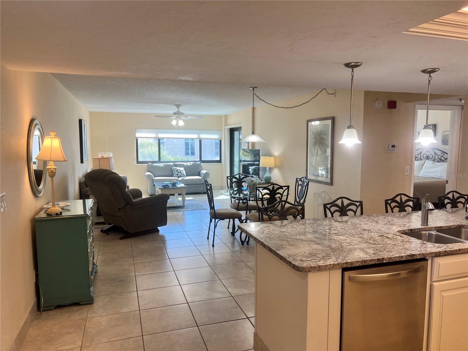 Image 4 of 35 For 1001 Point Of Rocks Road 310