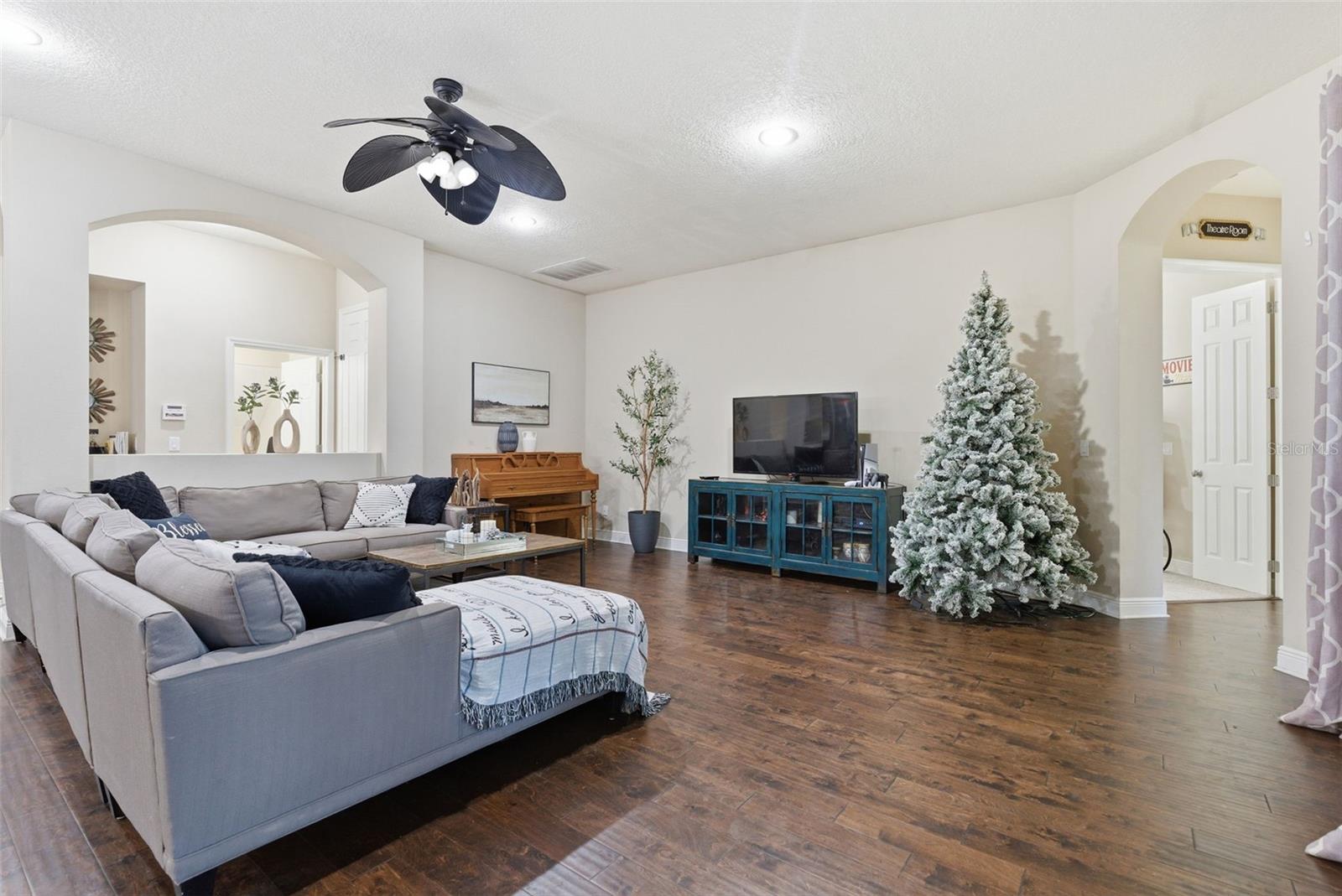 Image 13 of 42 For 2651 Calvano Drive