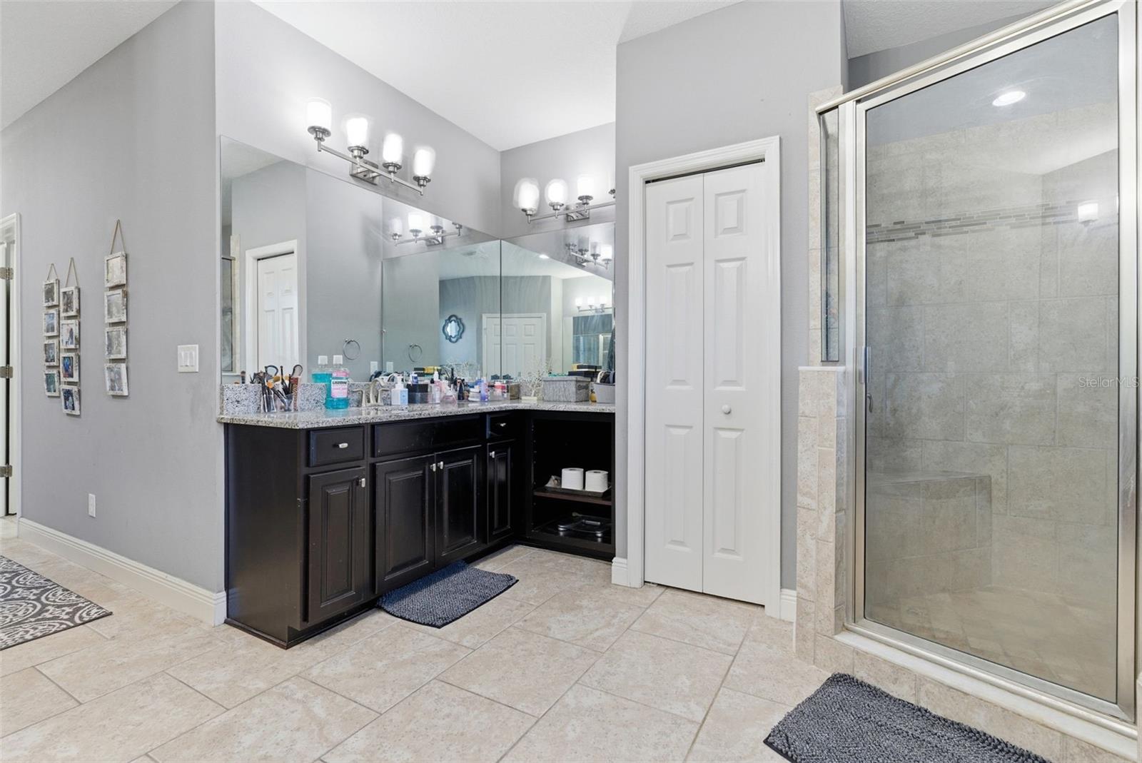 Image 24 of 42 For 2651 Calvano Drive