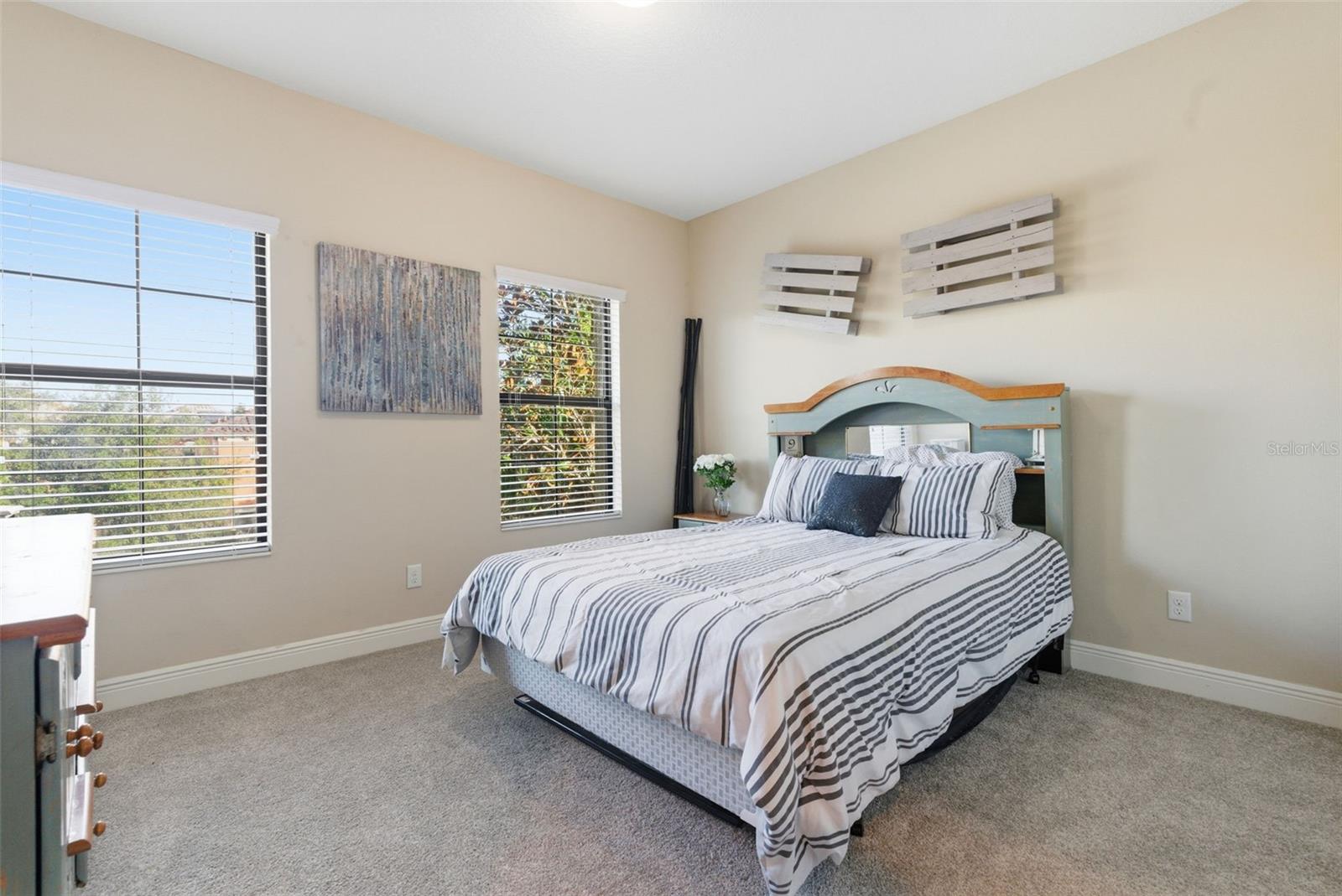 Image 33 of 42 For 2651 Calvano Drive