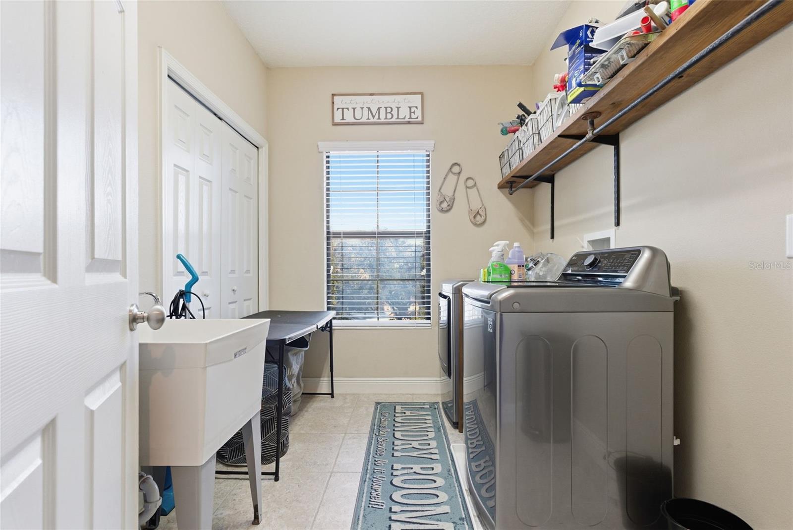 Image 35 of 42 For 2651 Calvano Drive