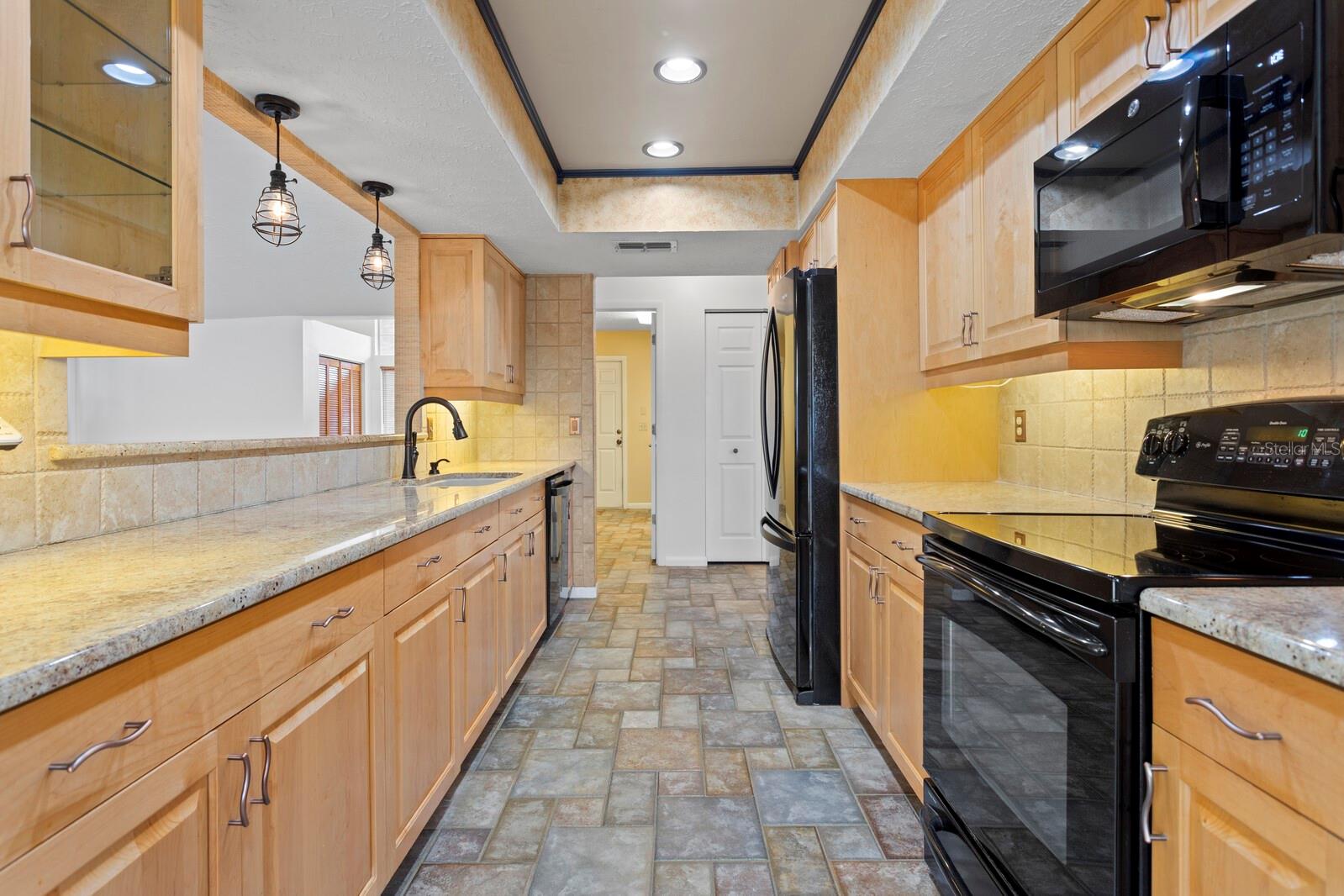 Image 3 of 47 For 14908 Palmcrest Place