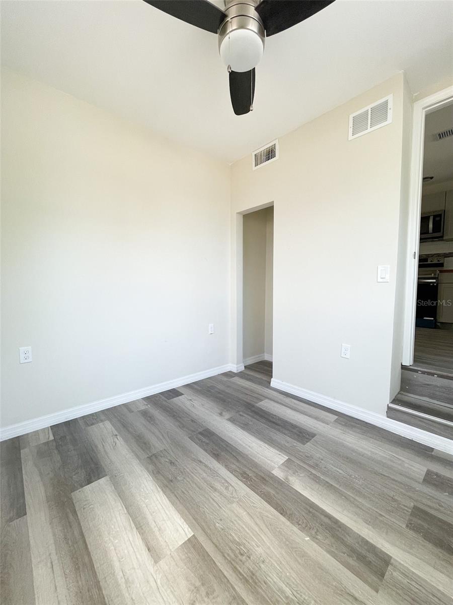 Image 9 of 13 For 4537 10th Avenue S