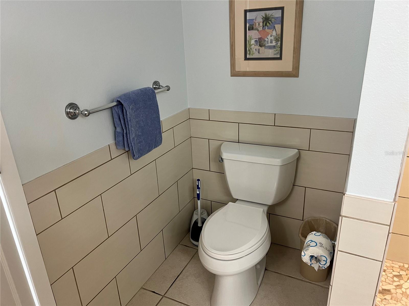 Image 12 of 36 For 1001 Point Of Rocks Road 212