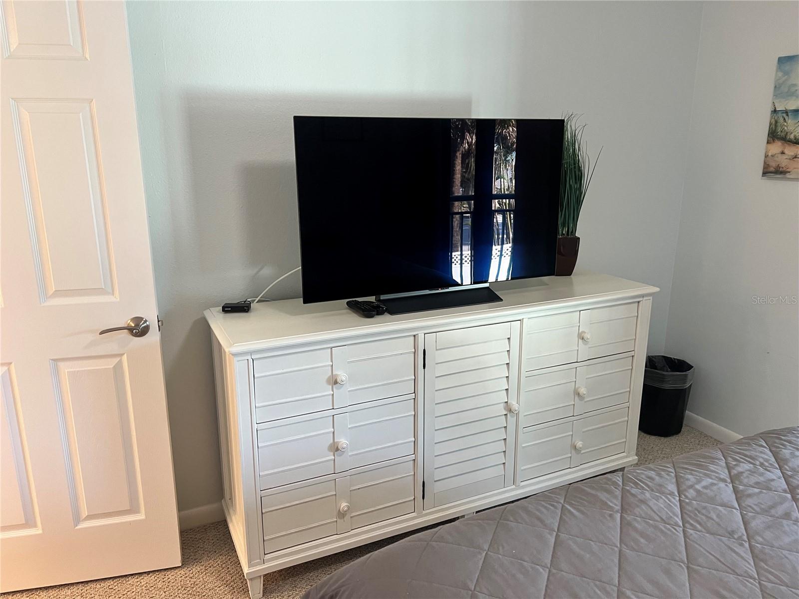 Image 5 of 36 For 1001 Point Of Rocks Road 212