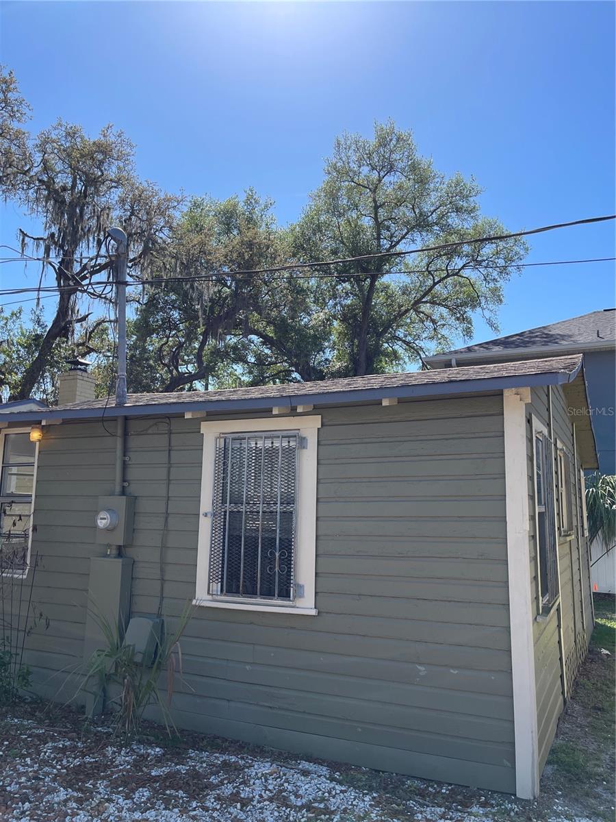 Image 8 of 8 For 309 Comanche Avenue B