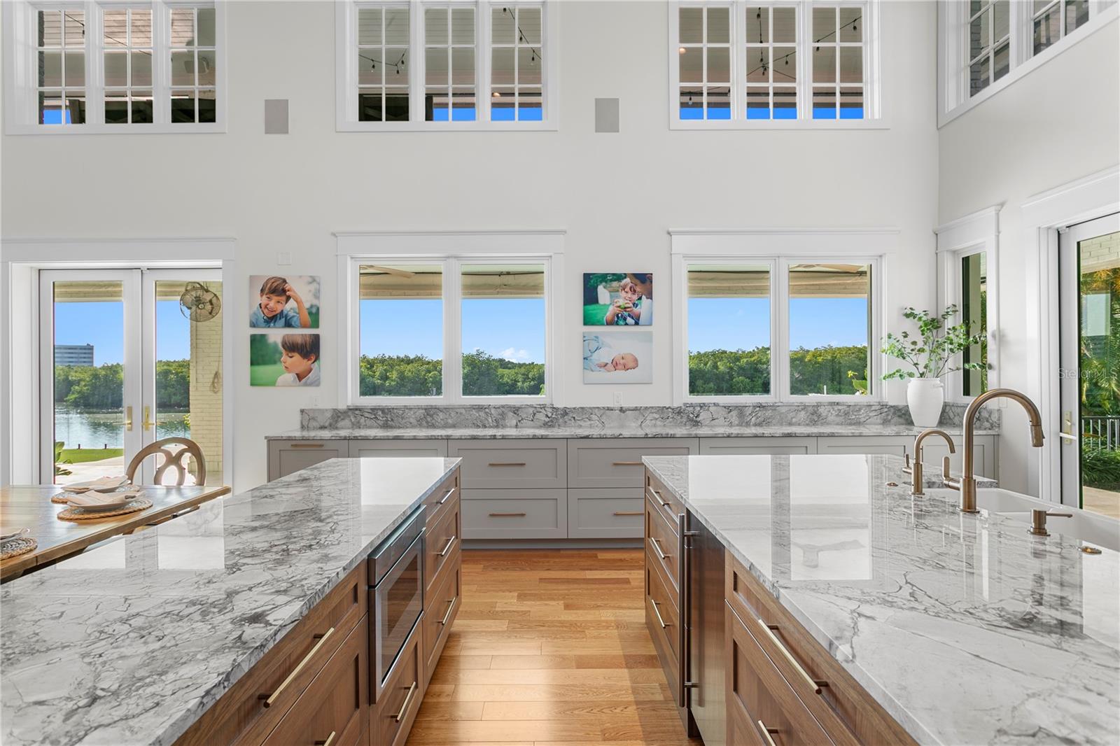 Listing photo id 13 for 7313 Pelican Island Drive